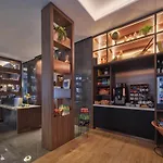 Adina Hotel apartamentowy 4*