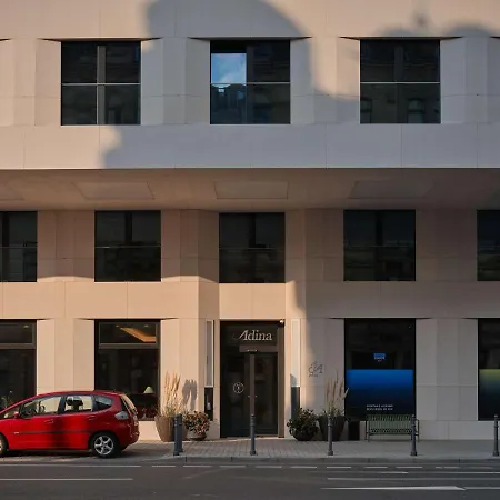 Apart-hotel Adina 4*