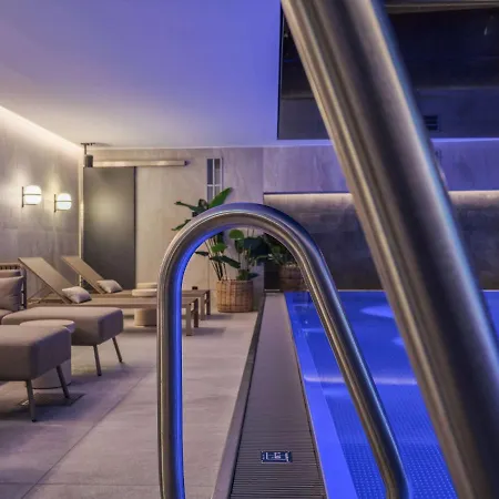 Adina Hotel