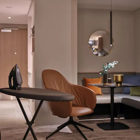 Adina Apart-hotel 4*