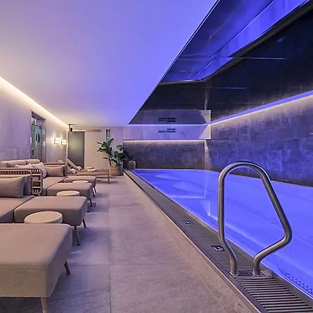 Hotel apartamentowy Adina